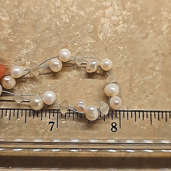 Elegant Genuine Freshwater Pearl Necklace - Picture 3 of 3